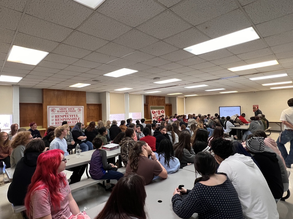 Marion County High School Ag Students engaged in speaker presentation