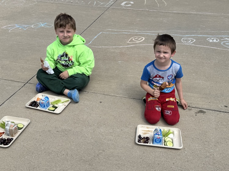 picnic lunch in pjs