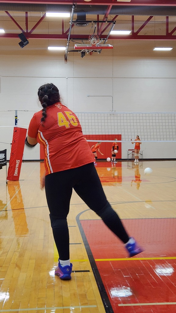 VMS 7th Grade Volleyball Action Shot