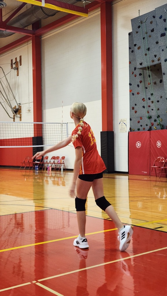 VMS 7th Grade Volleyball Action Shot