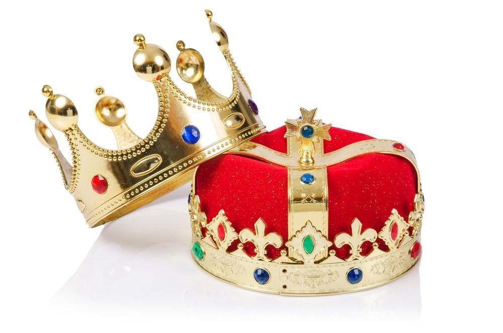 King and queen crowns