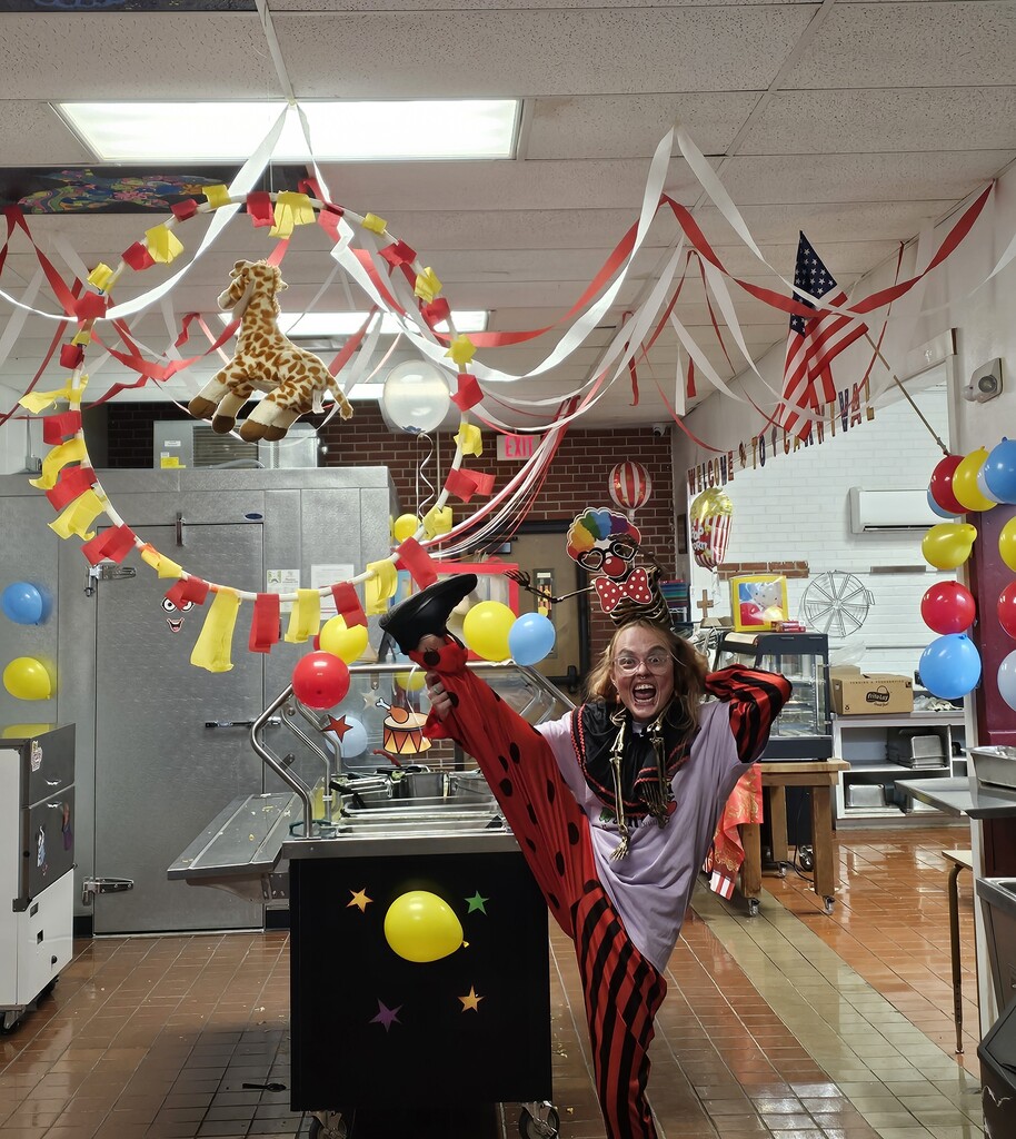 Cafeteria circus
