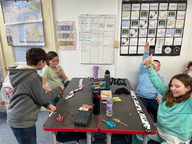 Mrs. Lundell's class making toys for animals