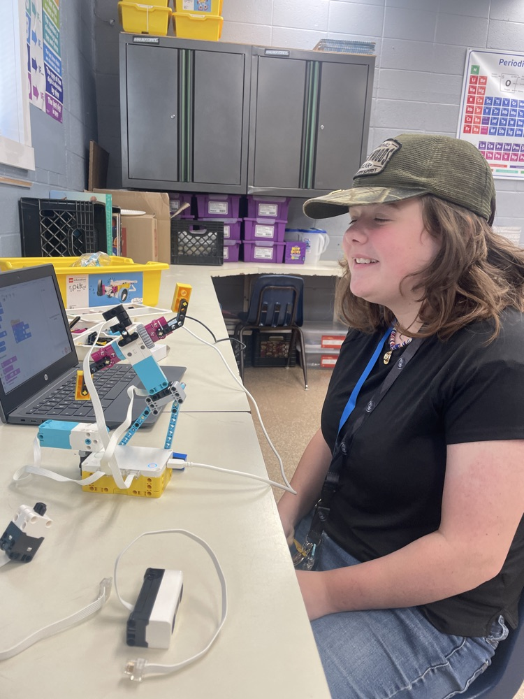 Arianna’s robot has the right moves!