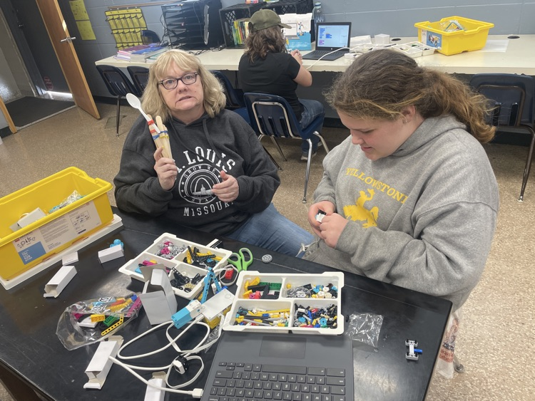 Mrs. Mills and Scarlett 