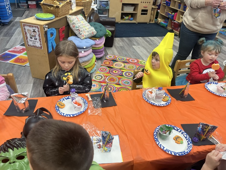 Pre-K Halloween 🎃