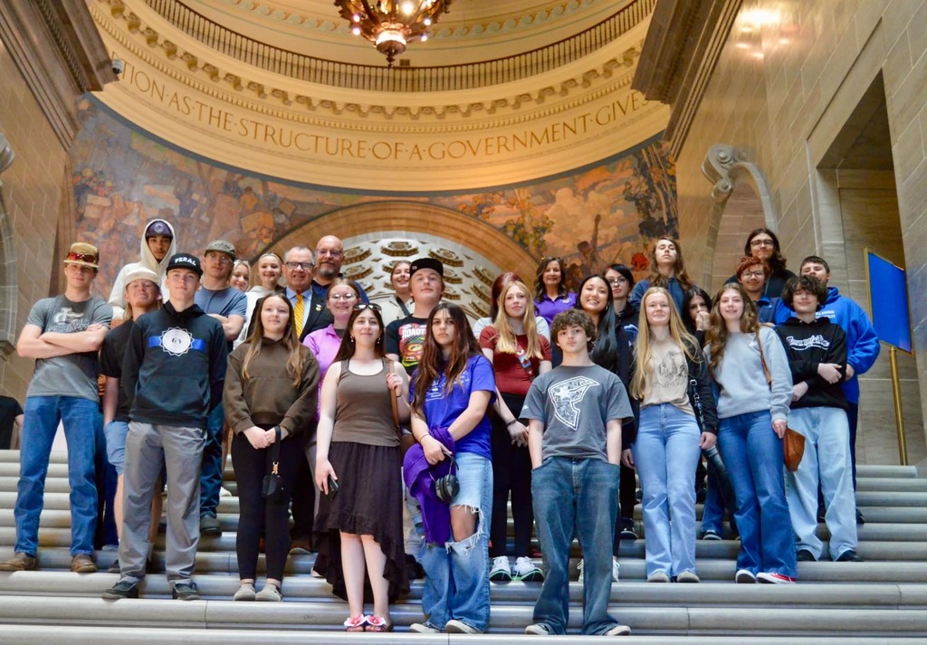 MZ Students with Senator Jamie Burger