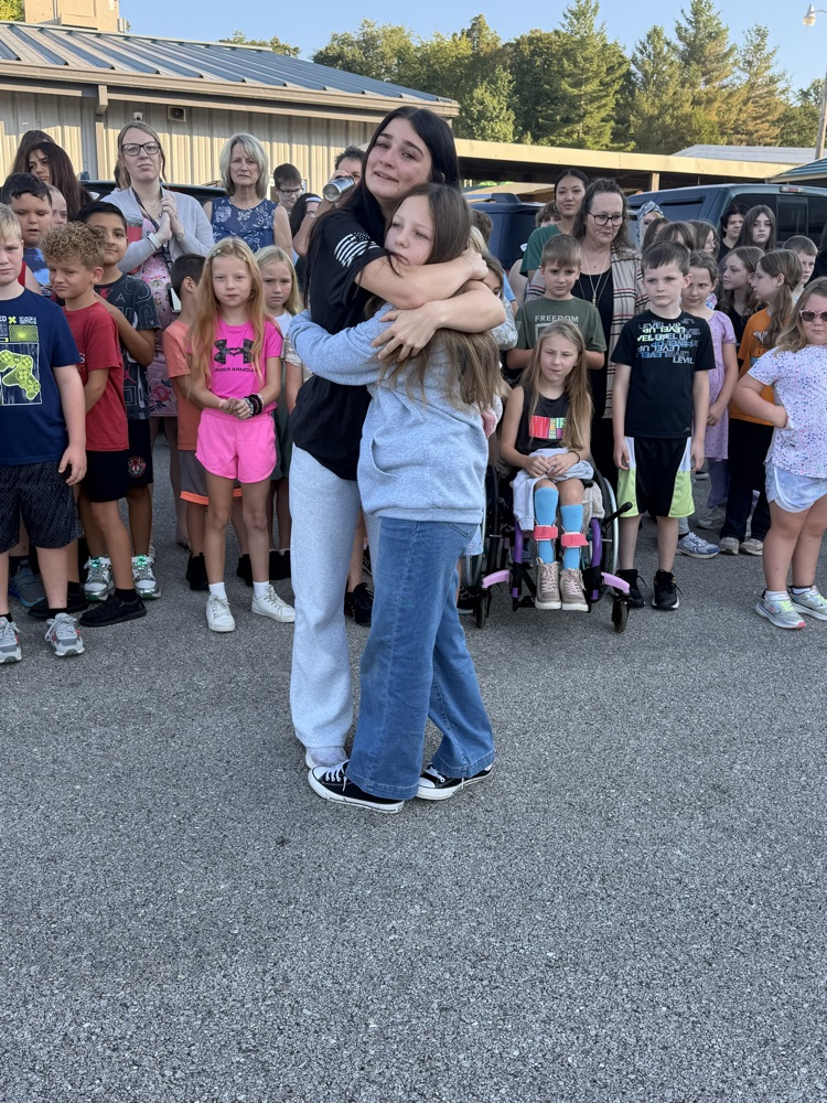 Ella and Sister Haylie 
