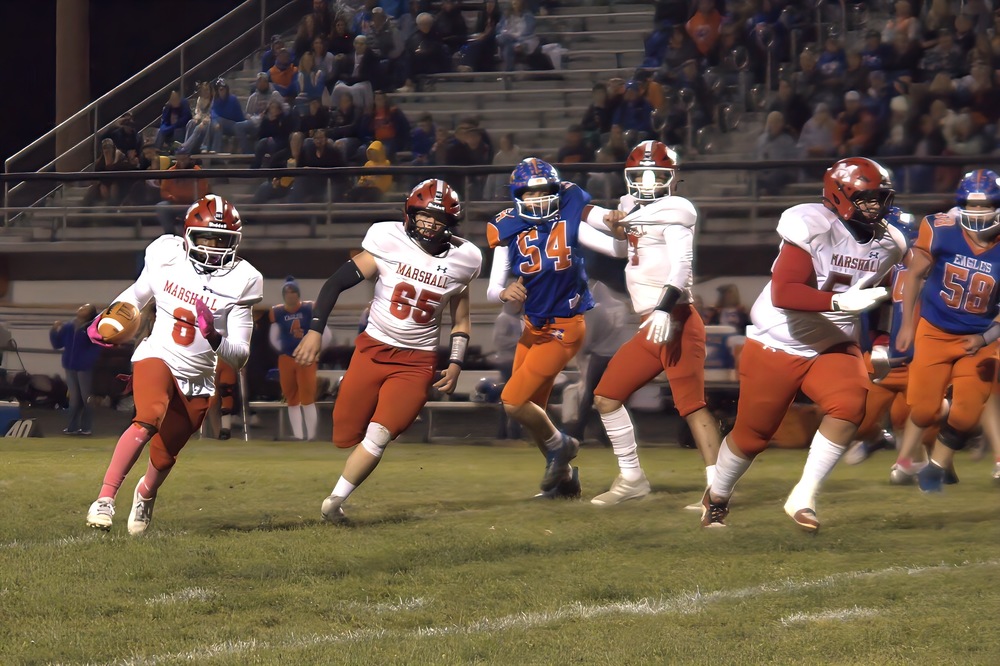 Kaiden Sanders helped the Lions  rush their way into the playoffs