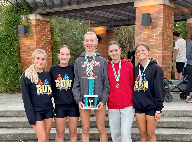 Girls Cross Country Team 