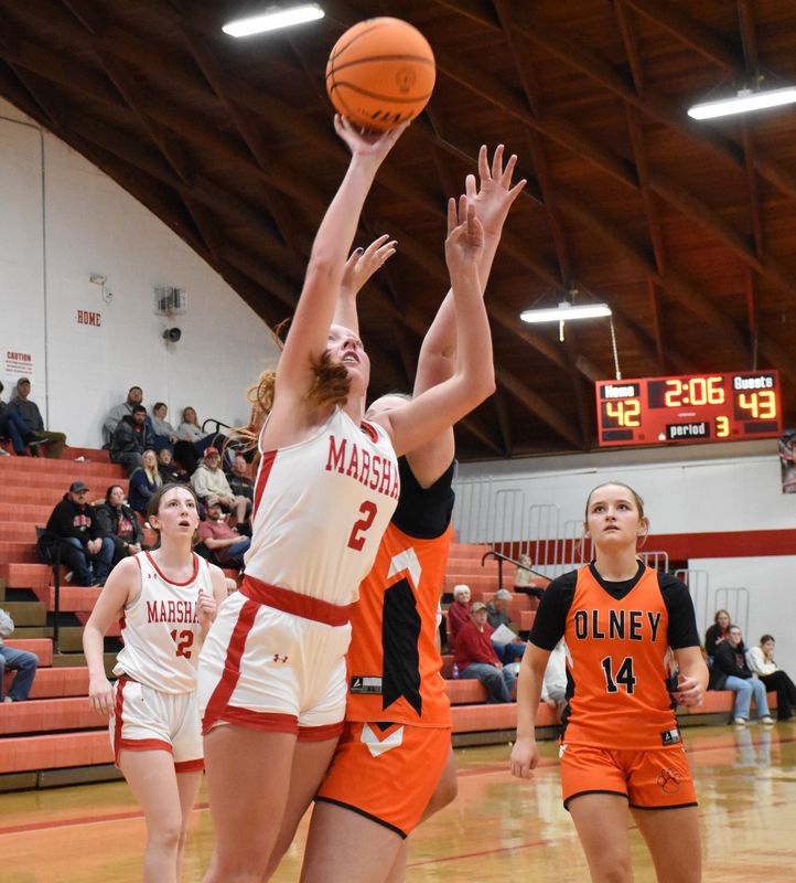 This bucket by Lynn Welborn gave Marshall a 44-43 lead in the third quarter