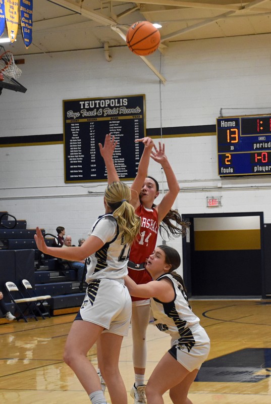 Marlee Heighton (14) led the Lions with 10 points in the regional semifinal