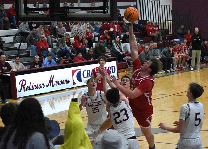 Garrett Pugh scored 14 points, pulled down 7 rebounds, and had 3 steals against Robinson