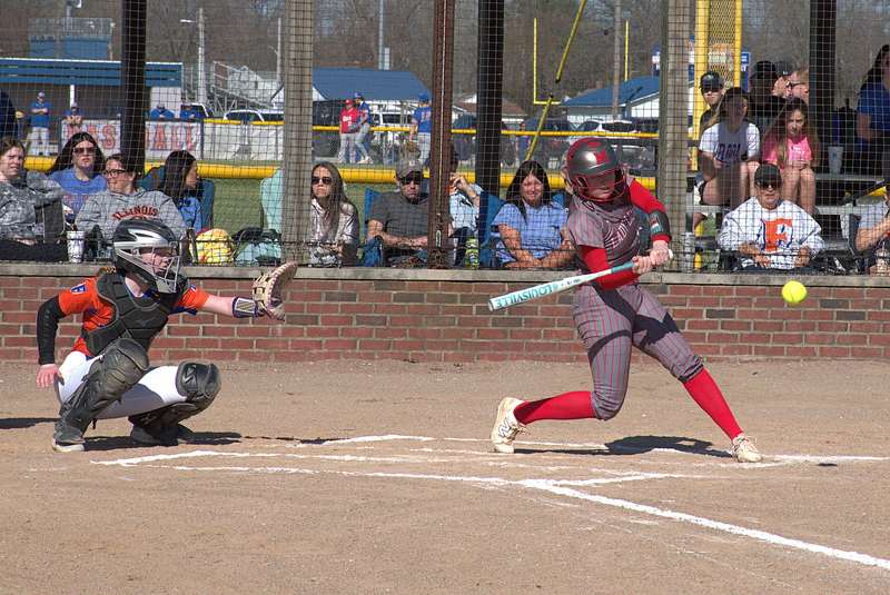 Lynn Welborn had 2 hits, stole 3 bases, and scored Marshall's first run in their 2-1 win over Flora (1)