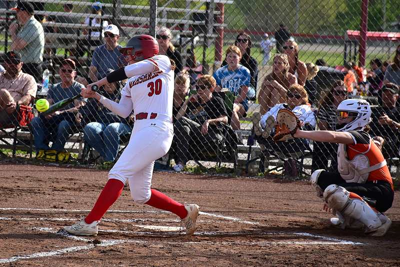 Lynn Welborn had 3 hits (2 doubles) while scoring twice and driving in 2