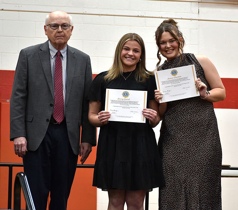 Marshall Lions Club Scholarship - Avery Gard & Anna Strohm