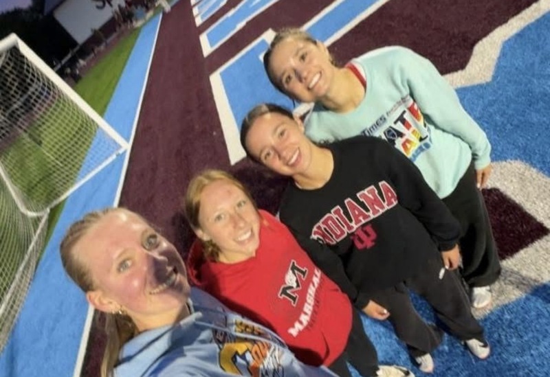 4 x 400 team