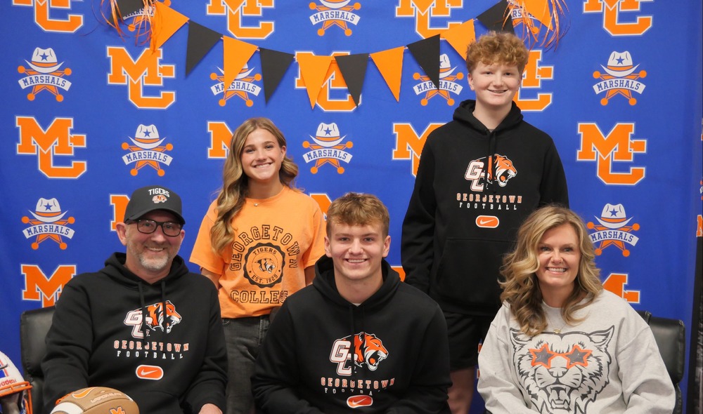 Kam Brown signs with Georgetown College Football