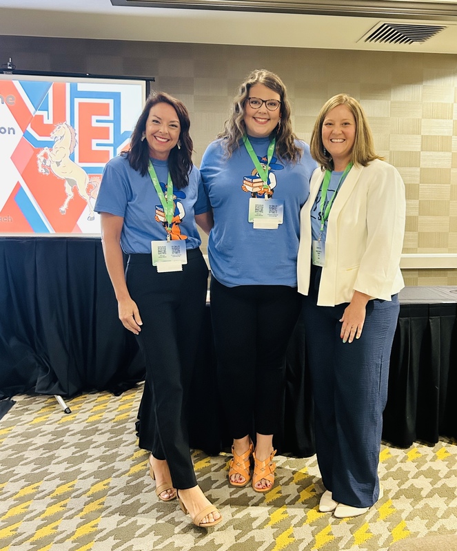 MC Teachers attend literacy conference