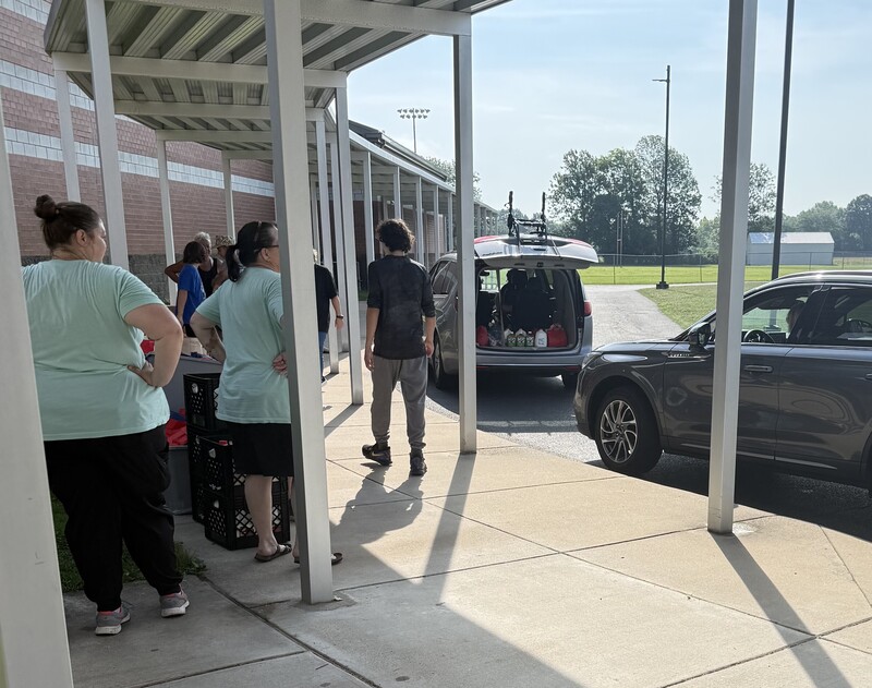 A steady line of traffic at NMMS