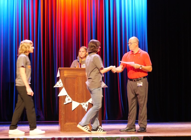 Students receive certificate of membership