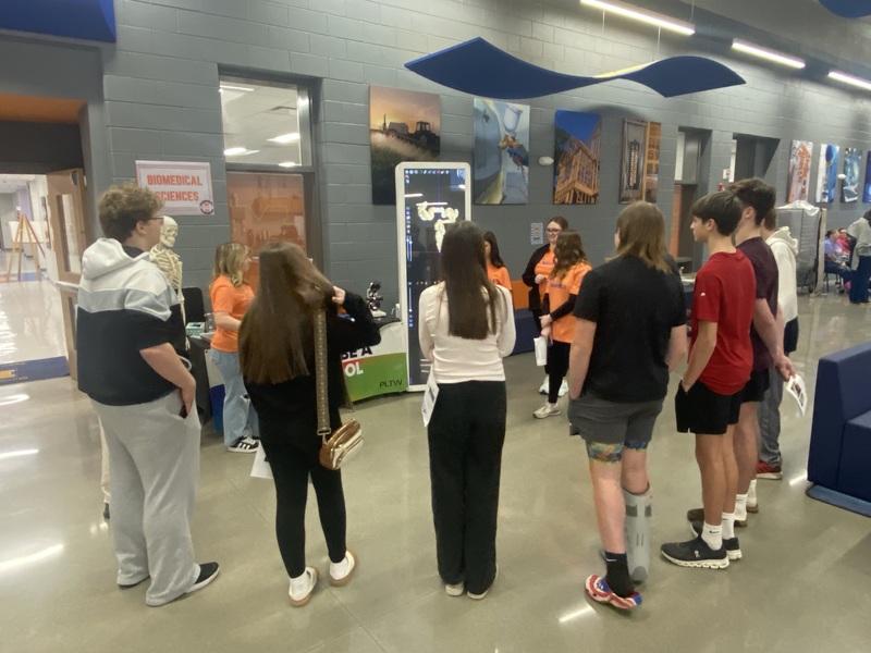 SMMS 8th graders tour MCTC