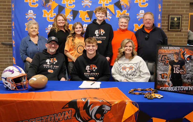 Kam Brown signs with Georgetown College Football