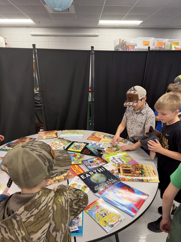 MC students  with books