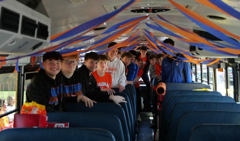 MCHS Basketball team on bus