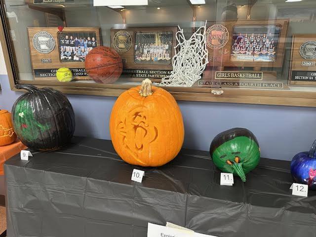 Mrs. Donarski's Exploring Art Students had a Pumpkin Contest - Students voted for their favorite pumpkin. Congratulations to 1st place Kira Perkins which was pumpkin #3 and in close second place - Shelby Williams pumpkin #13. Congratulations and well done students!