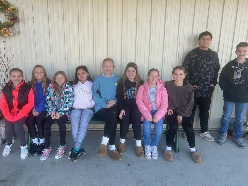 This morning, 5th and 6th grade students that achieved the October AR Challenge goal got to enjoy breakfast at the Viking Diner! Great job students for all of your hard work and thank you to the Viking Diner for the delicious food!