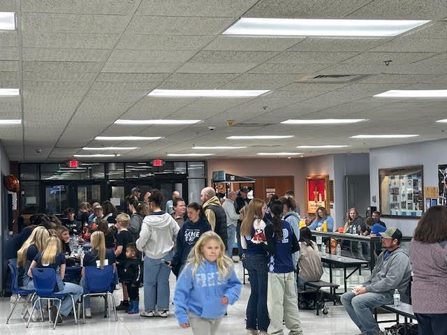 Meet the Freeze Pictures from Monday, November 24 - Thank you to everyone that came out to support these athletes and for supporting After Prom!!  Good luck to everyone this basketball season! 