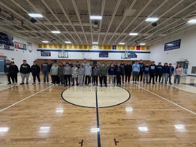 A few pictures from Meet the Freeze on Monday, March 16th - A huge thank you to everyone that came out to support our spring athletes !