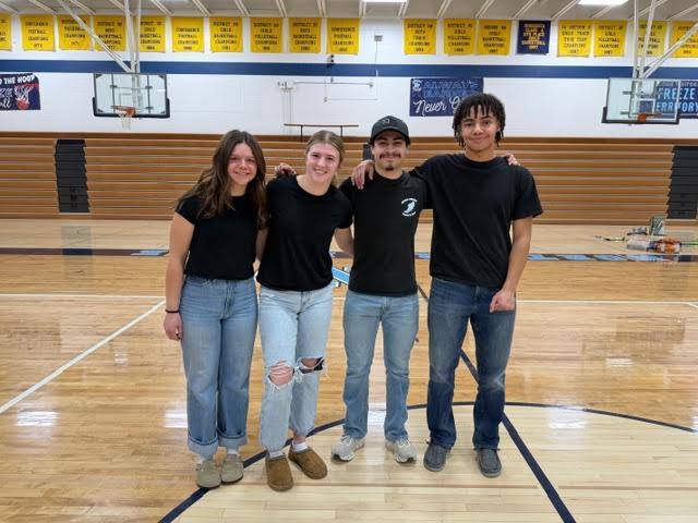 A few pictures from Meet the Freeze on Monday, March 16th - A huge thank you to everyone that came out to support our spring athletes !