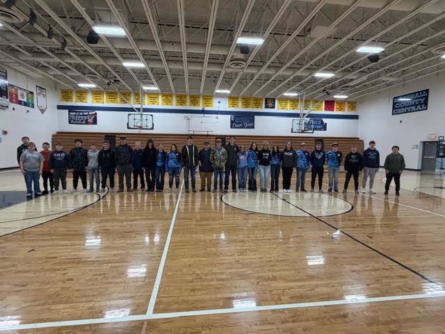 A few pictures from Meet the Freeze on Monday, March 16th - A huge thank you to everyone that came out to support our spring athletes !