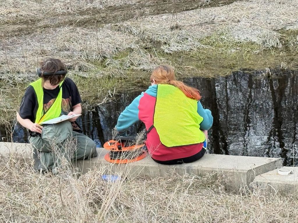 River Watch had its first sampling event this spring. We saw a turtle sunbathing and collected data on the quality of the local Middle River.