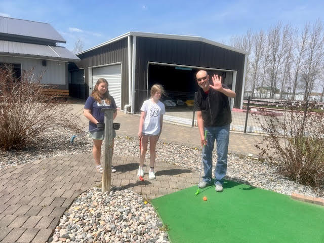 On Thursday May 21st, 5th and 6th grade students earned an AR reward trip to Falls Stay 'N Play for a round of mini golf, games, and treats! Great Job Students!