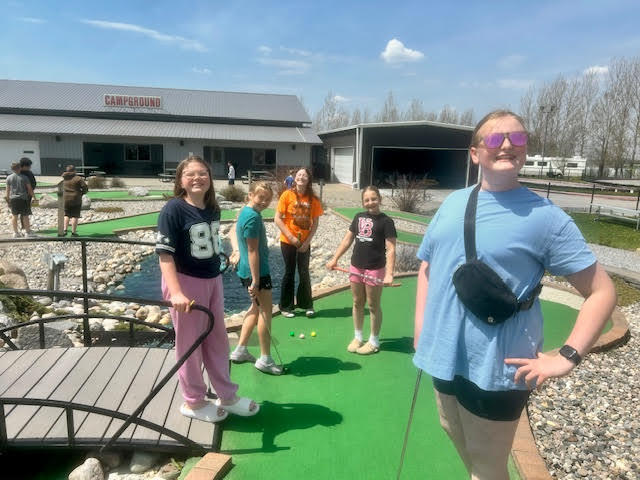 On Thursday May 21st, 5th and 6th grade students earned an AR reward trip to Falls Stay 'N Play for a round of mini golf, games, and treats! Great Job Students!