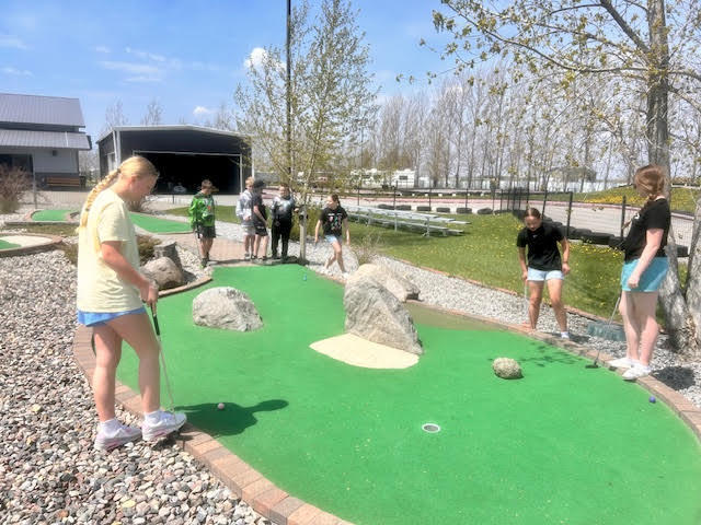On Thursday May 21st, 5th and 6th grade students earned an AR reward trip to Falls Stay 'N Play for a round of mini golf, games, and treats! Great Job Students!