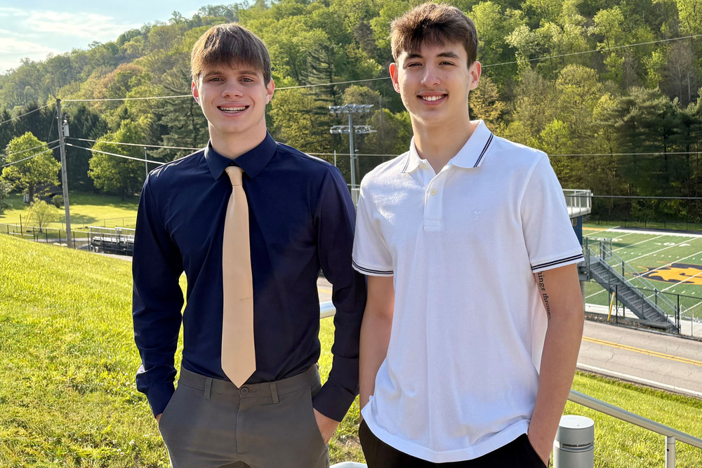 Pictured from left: 2026 CHS Salutatorian Carter Paczewski and CHS Class of 2026 Valedictorian Danny Yoss. 