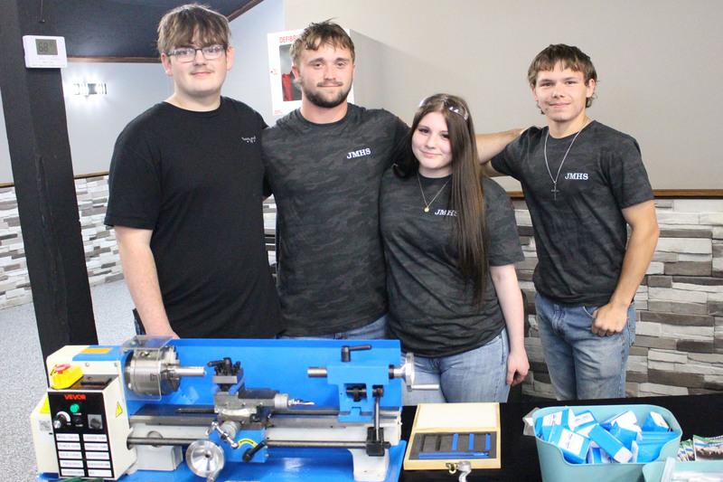 Students at the MCS LSIC Showcase