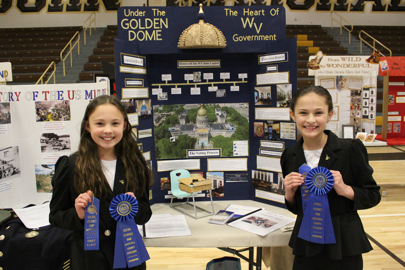 Allie Ellwood / Charli Hawkins