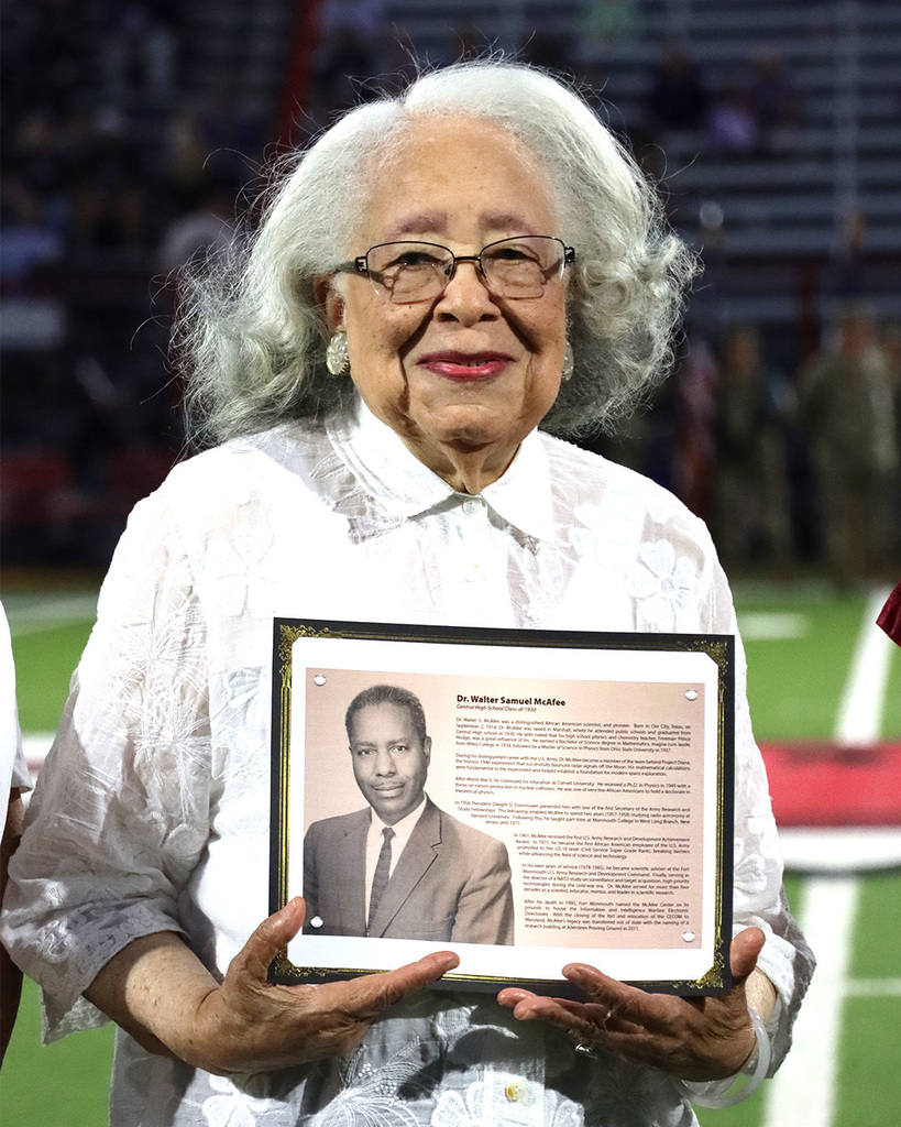 Sister of Dr. Walter Samuel McAfee at the Alumni Award of Excellence Presentation