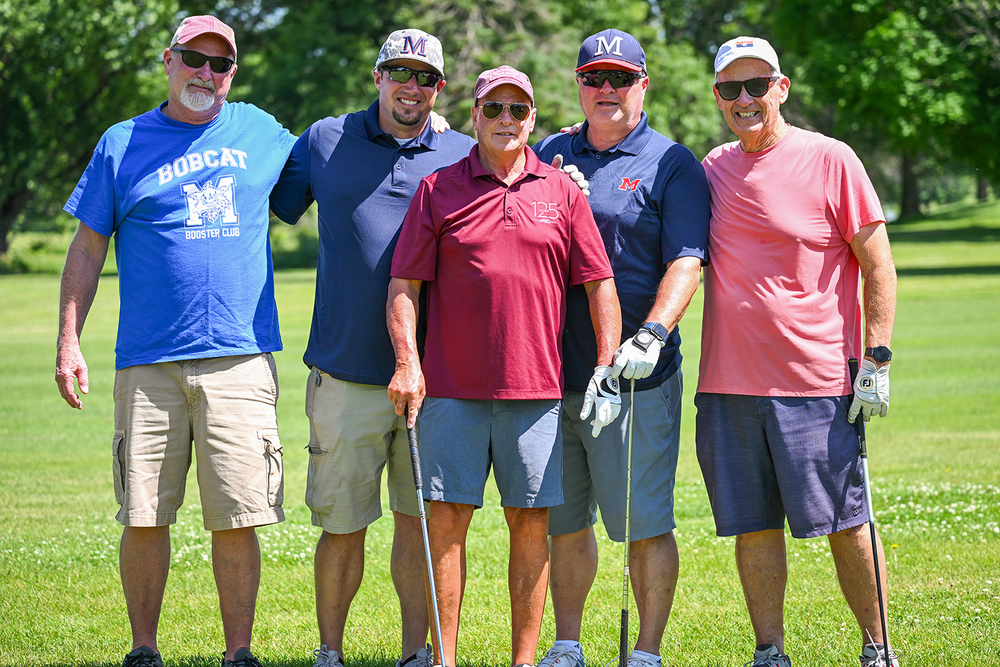 Group of men golfing