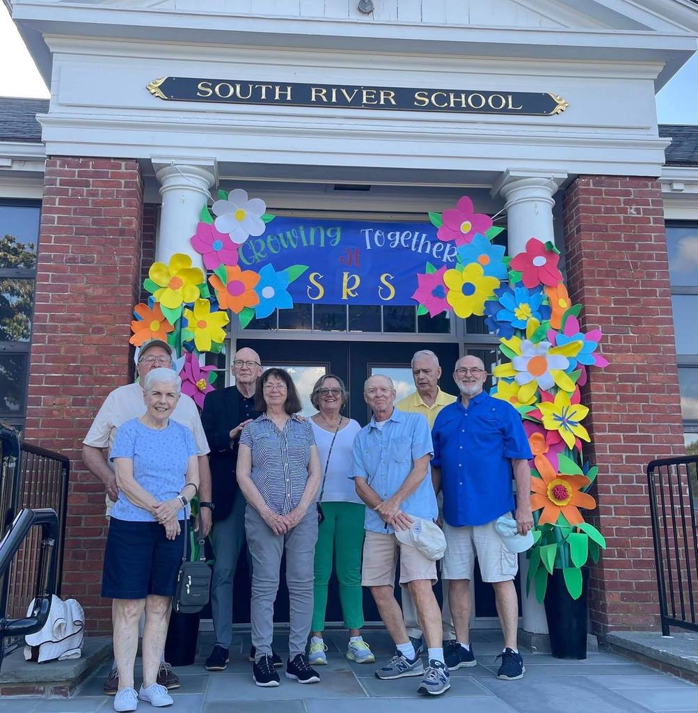 The class of 1965 recently had their 60th reunion and stopped by South River to tour their elementary school. 🤩📚🍎 