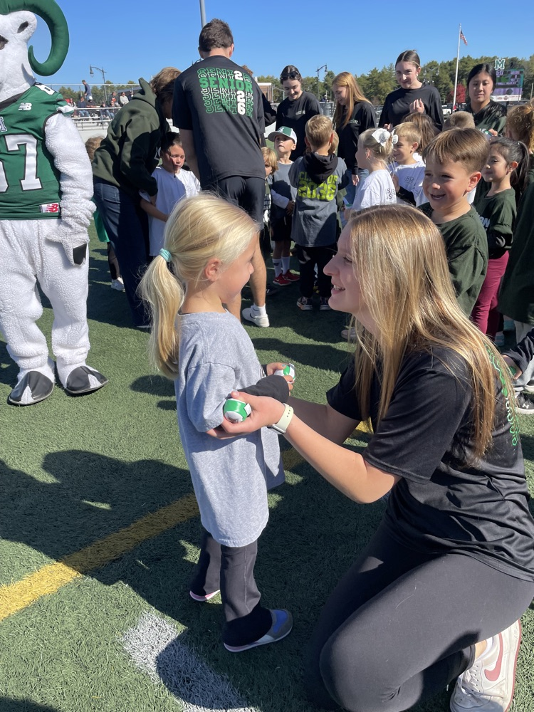 seniors and kindergarteners meet up