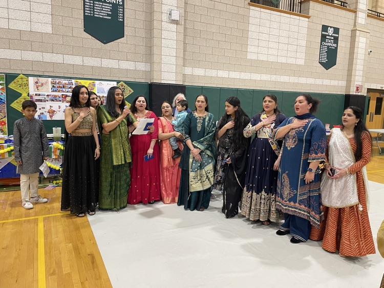 Mosaic participants sharing cultures