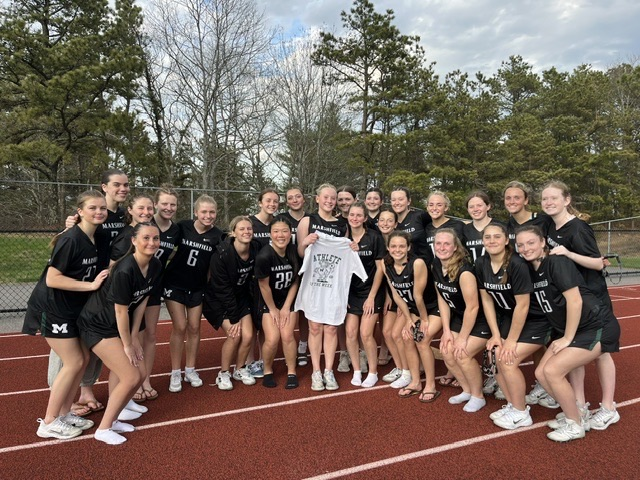 athlete of the week pictured with teammates 