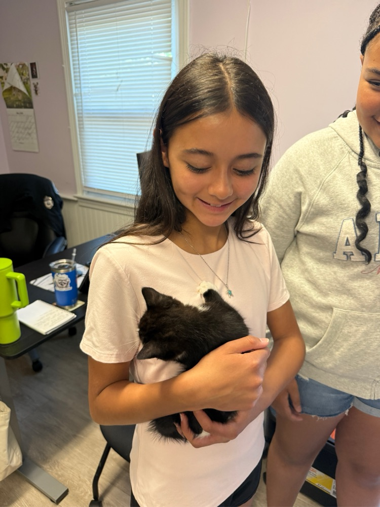 SRS student council members visiting animal shelter