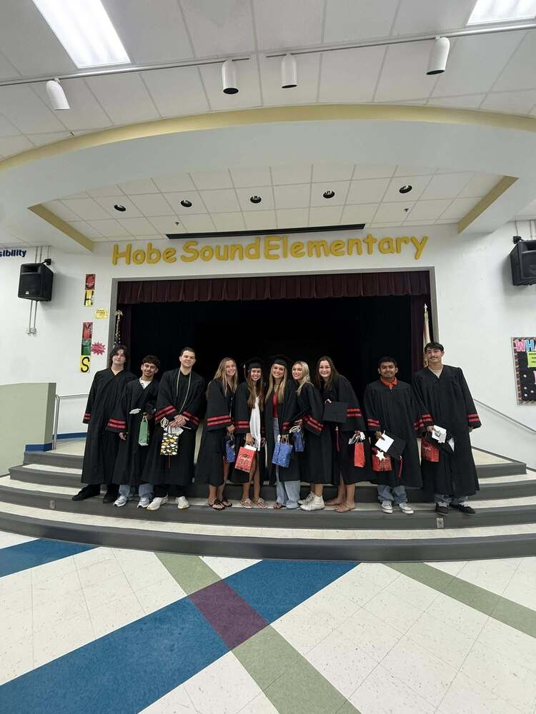 Hobe Sound Elementary grad walk